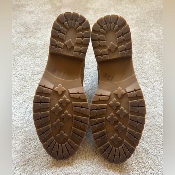 Steve Madden Women's Leopold Chelsea Boot - Picture 9 of 9